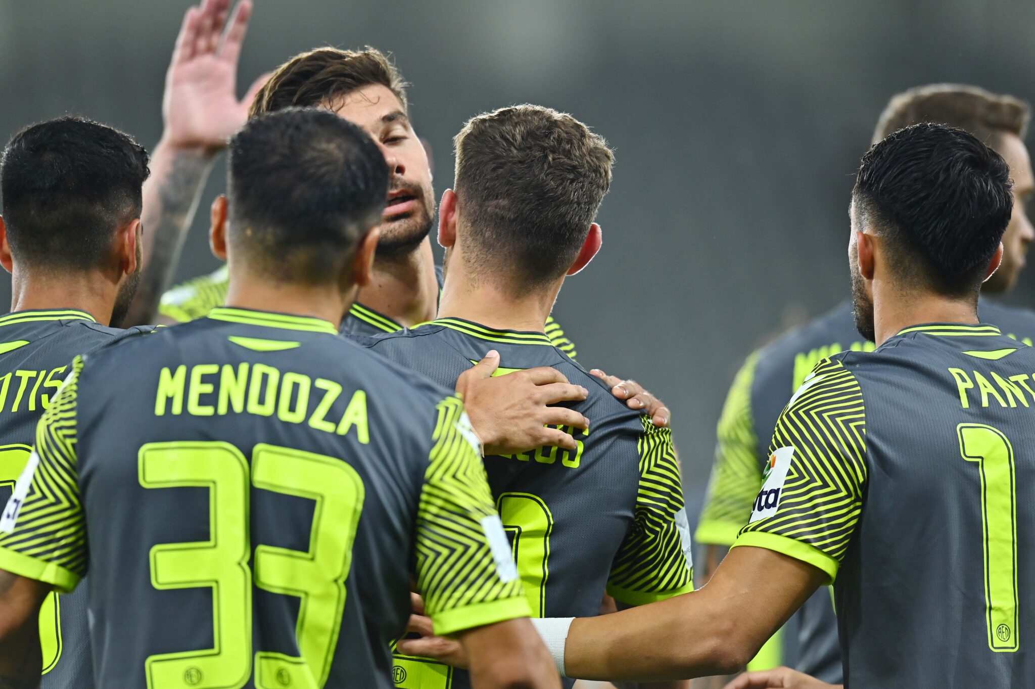 Με το βλέμμα καρφωμένο στον τελικό η ΑΕΛ