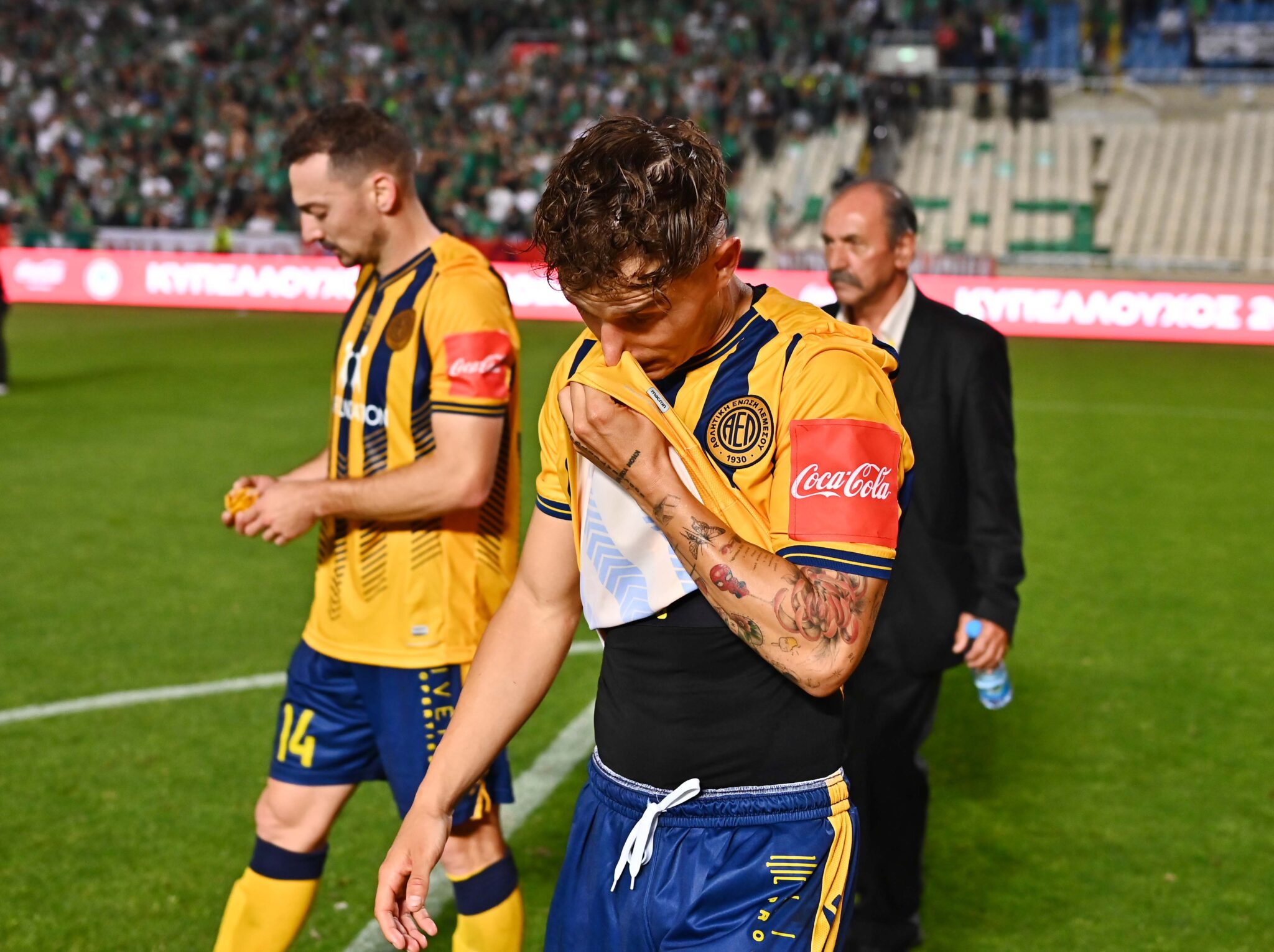 Κλείνει μια… κάκιστη σεζόν, βλέποντας την επόμενη ημέρα η ΑΕΛ