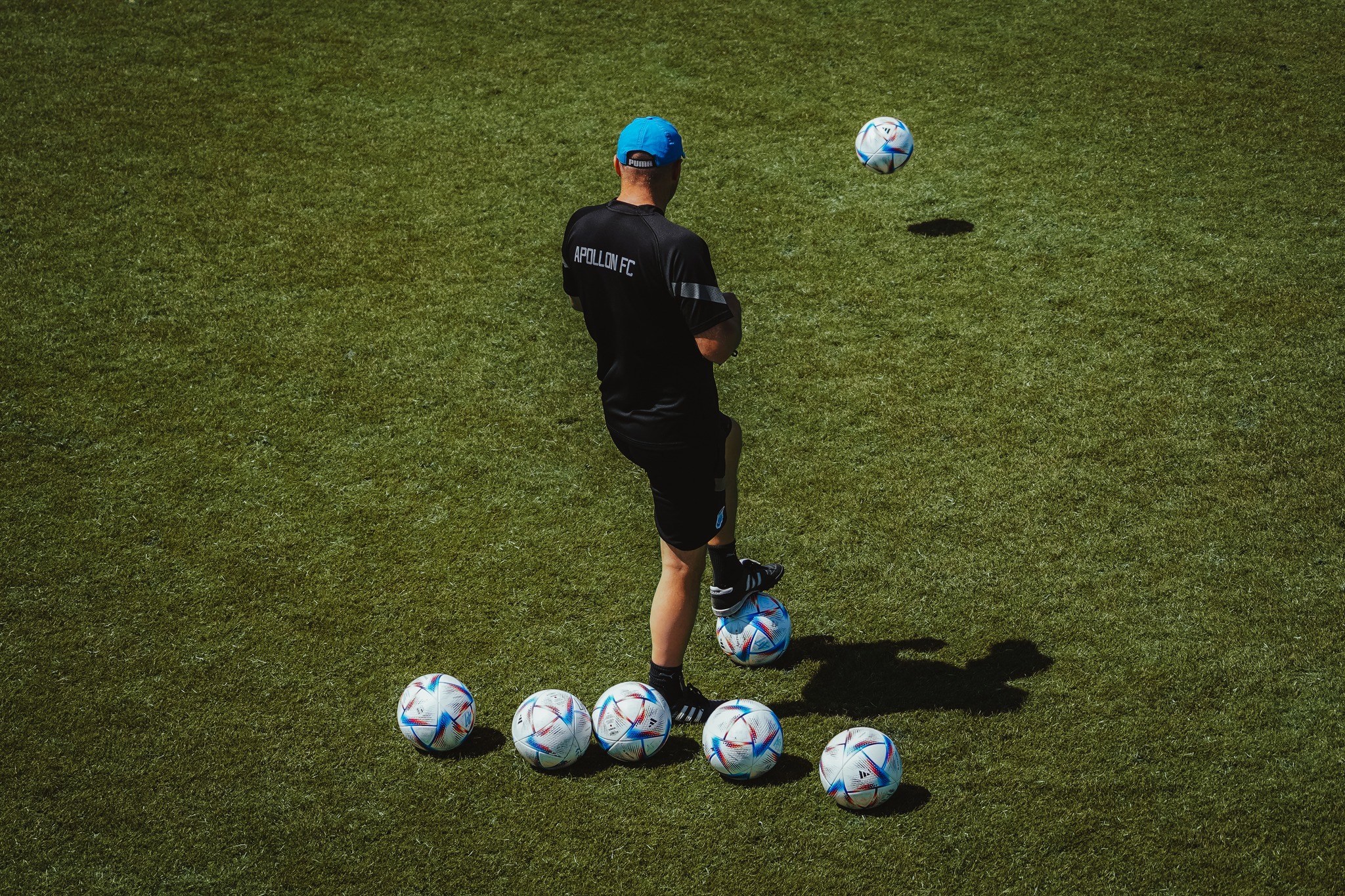 Η πρόθεση του Αντόνε στον Απόλλωνα με τις μεταγραφές