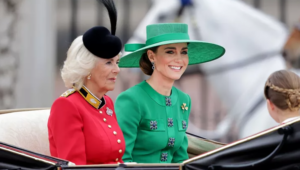 Kate Middleton: Ξεχώρισε με το κομψό look της στο Trooping The Colour