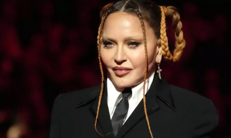 Η Μαντόνα αναβάλλει την περιοδεία της – Στην εντατική με σοβαρή λοίμωξη