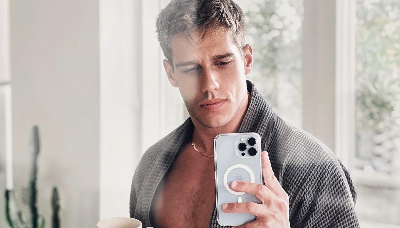 Ο τενόρος που τρέλανε τις Ελληνίδες παρουσιάστριες έρχεται στο Λούης Night Show