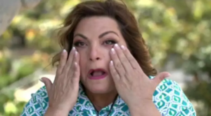 Η Βίκυ Σταυροπούλου μιλάει για τον αλκοολικό αδερφό της και το ένοχο μυστικό