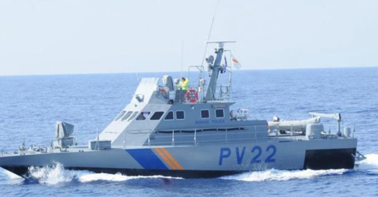 Σε κινητοποίηση το ΚΣΕΔ: Πρόσωπο σε ιστιοσανίδα παρασύρθηκε στη θάλασσα