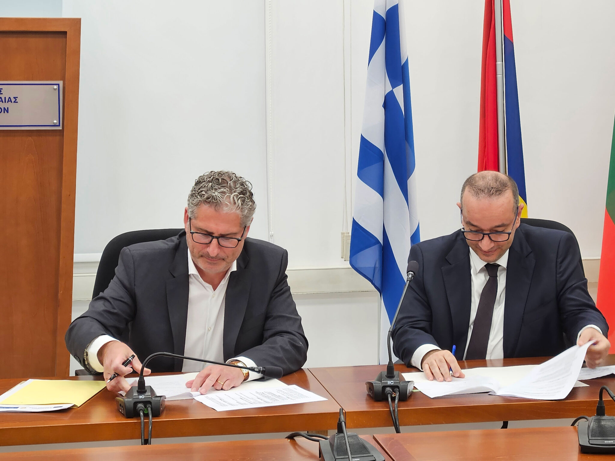 Σύμβαση €9 εκατ. για ψηφιακό εξοπλισμό σχολείων υπέγραψε το ΥΠΑΝ