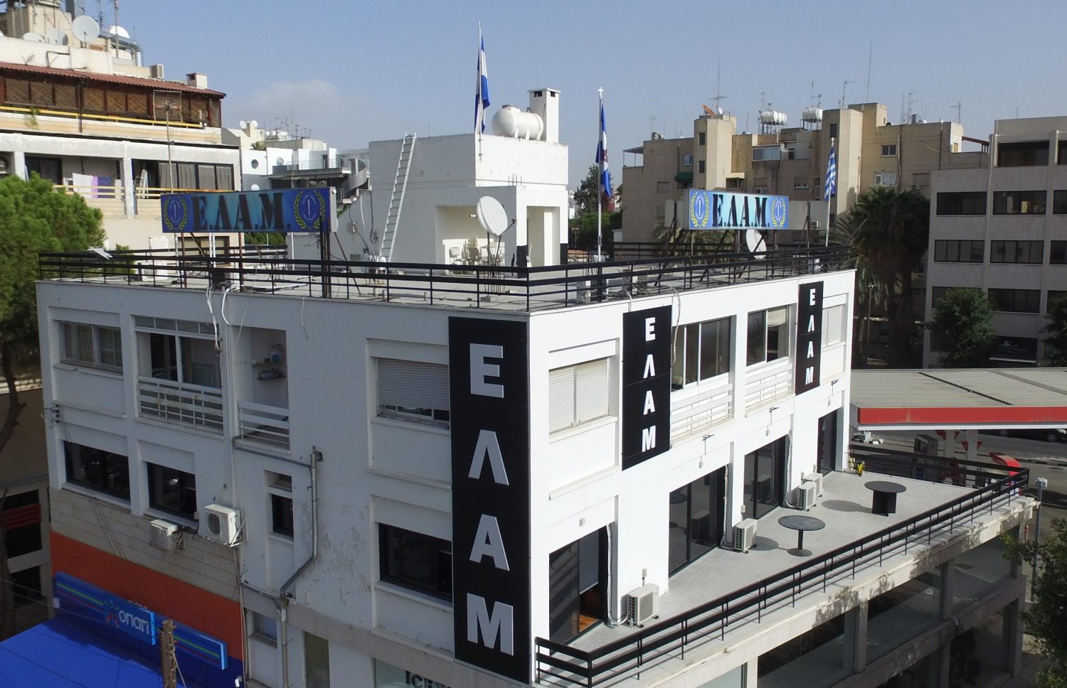 Χαμός στα γραφεία του ΕΛΑΜ: Τα έσπασαν όλα και τους έκλεψαν (ΦΩΤΟ)