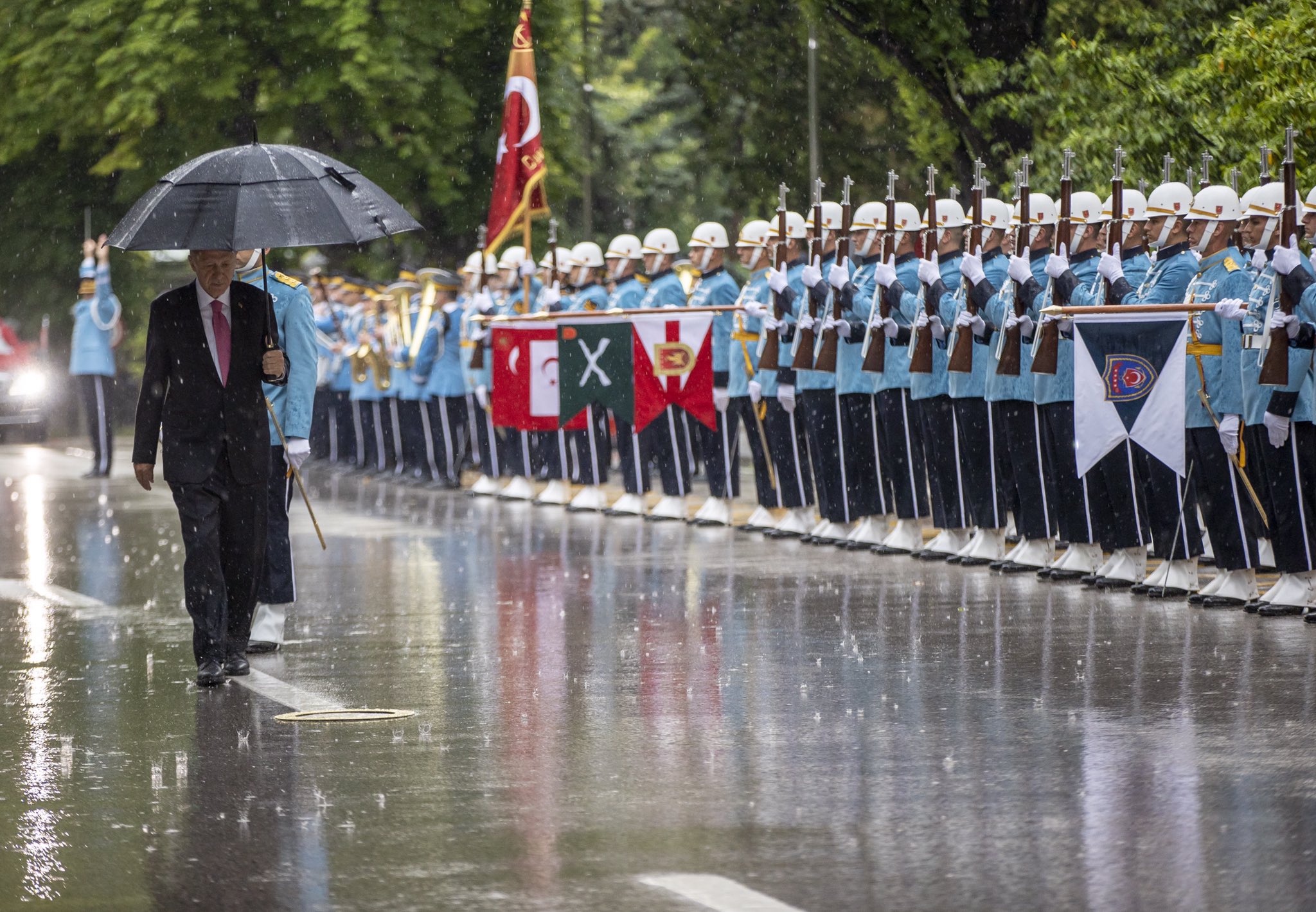 Ορκίστηκε για τρίτη συνεχόμενη θητεία ο Ερντογάν (ΒΙΝΤΕΟ&ΦΩΤΟ)