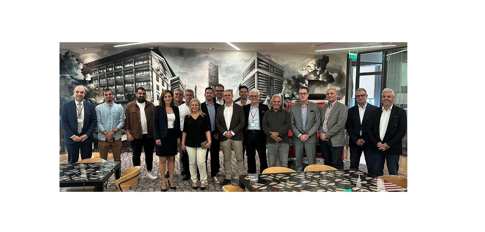 Οι επιτυχόντες συνεργάτες της Universal Insurance Agency Κύπρου πήγαν Αθήνα