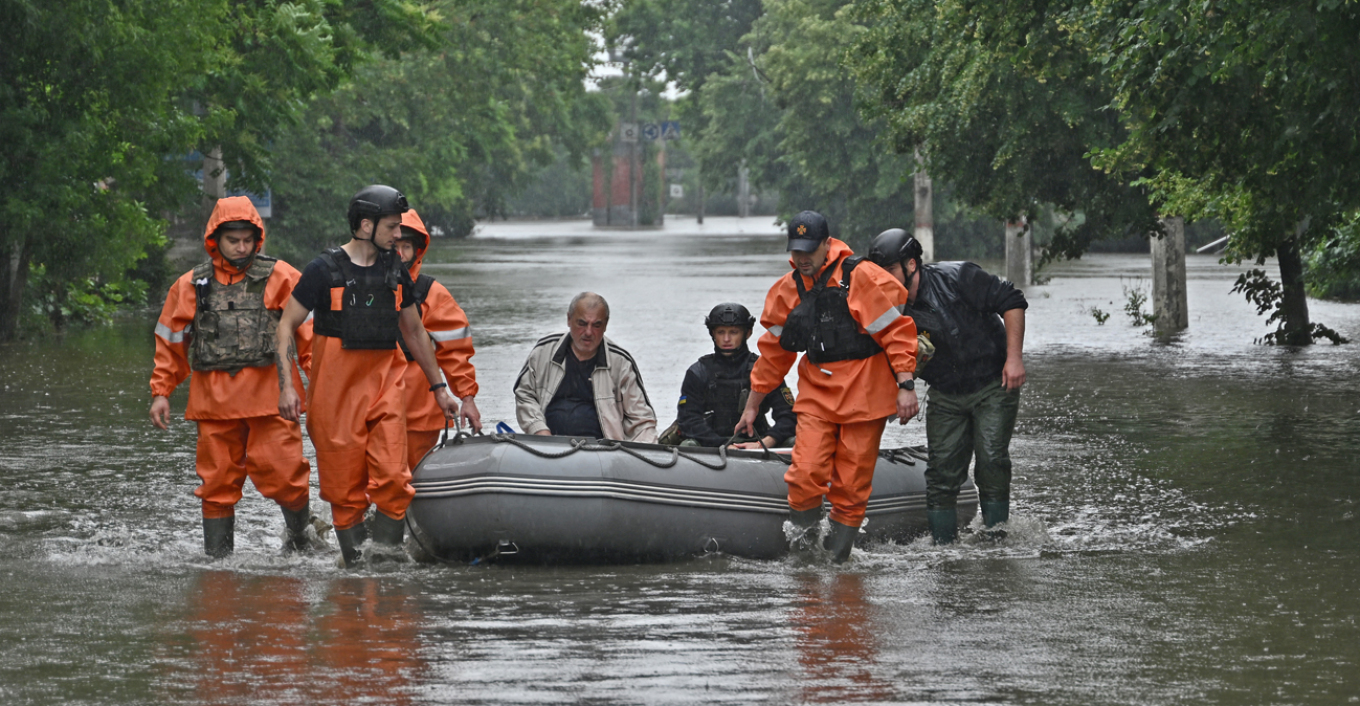 Κατοχή, βομβαρδισμοί και τώρα πλημμύρες: Ο ατελείωτος εφιάλτης στην Χερσώνα