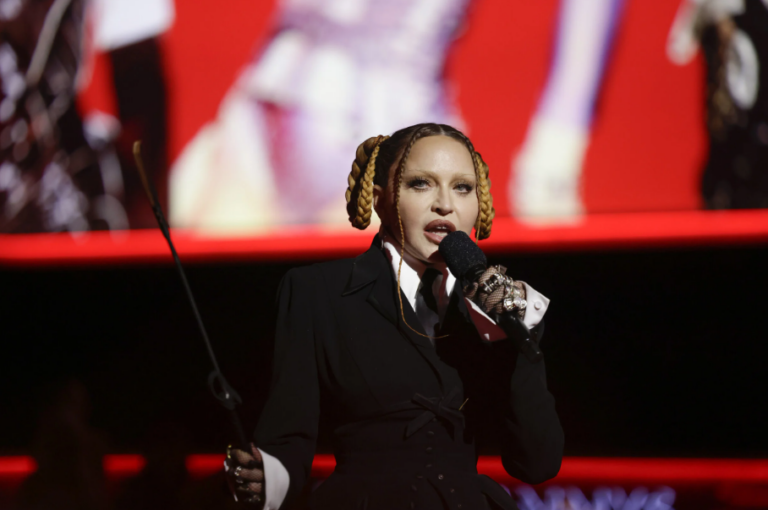 Μαντόνα: Πήρε εξιτήριο από το νοσοκομείο