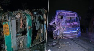 Πολύνεκρο δυστύχημα στην Ινδία μετά τη σύγκρουση λεωφορείων