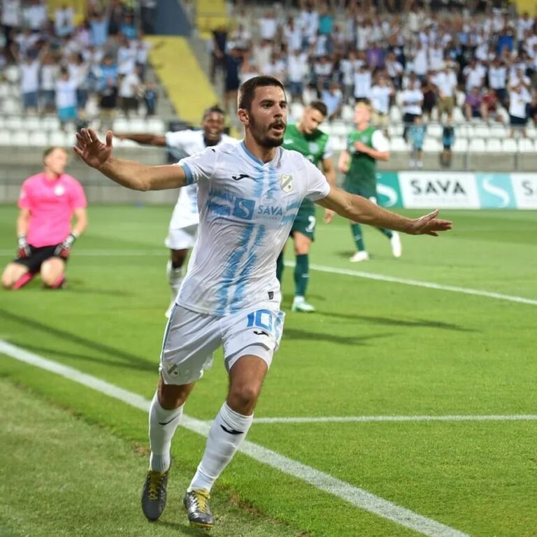 Τρεις και… συνεχίζει ο Άρης