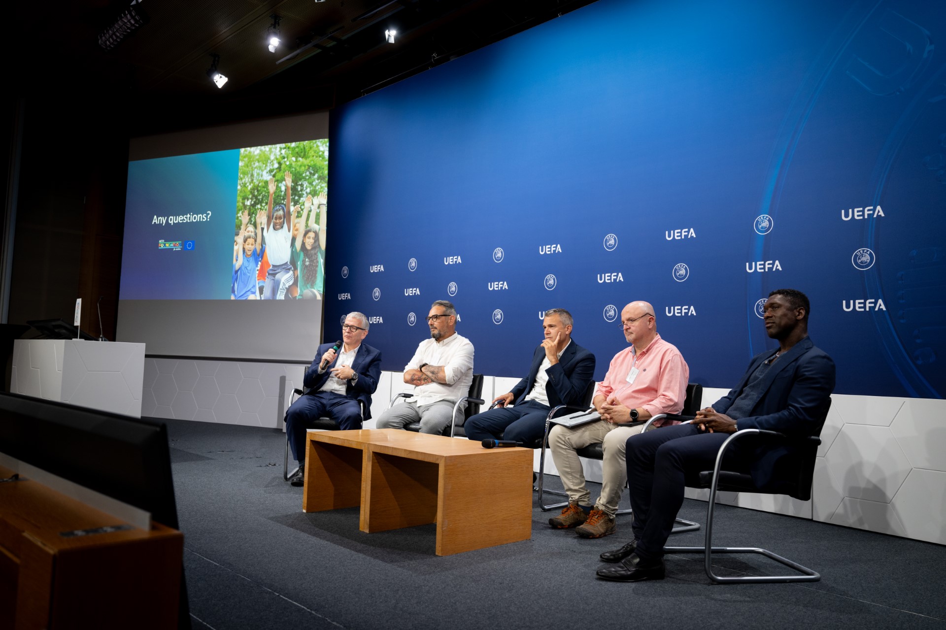 Μετατρέποντας το ποδόσφαιρο σε χώρο αποδοχής και ένταξης