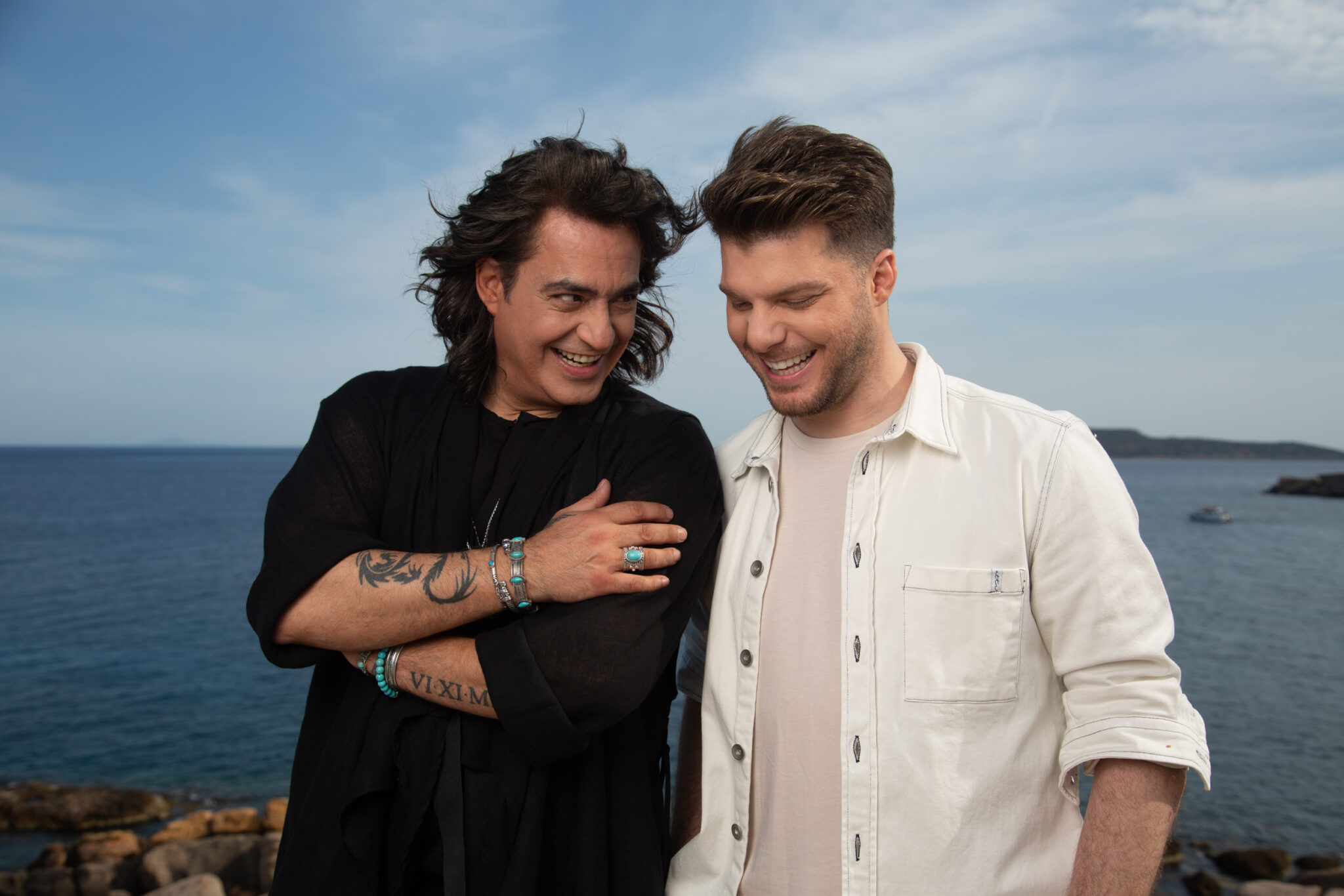 Ο Λούκας Γιώρκας συναντά on stage τον Διονύση Σχοινά