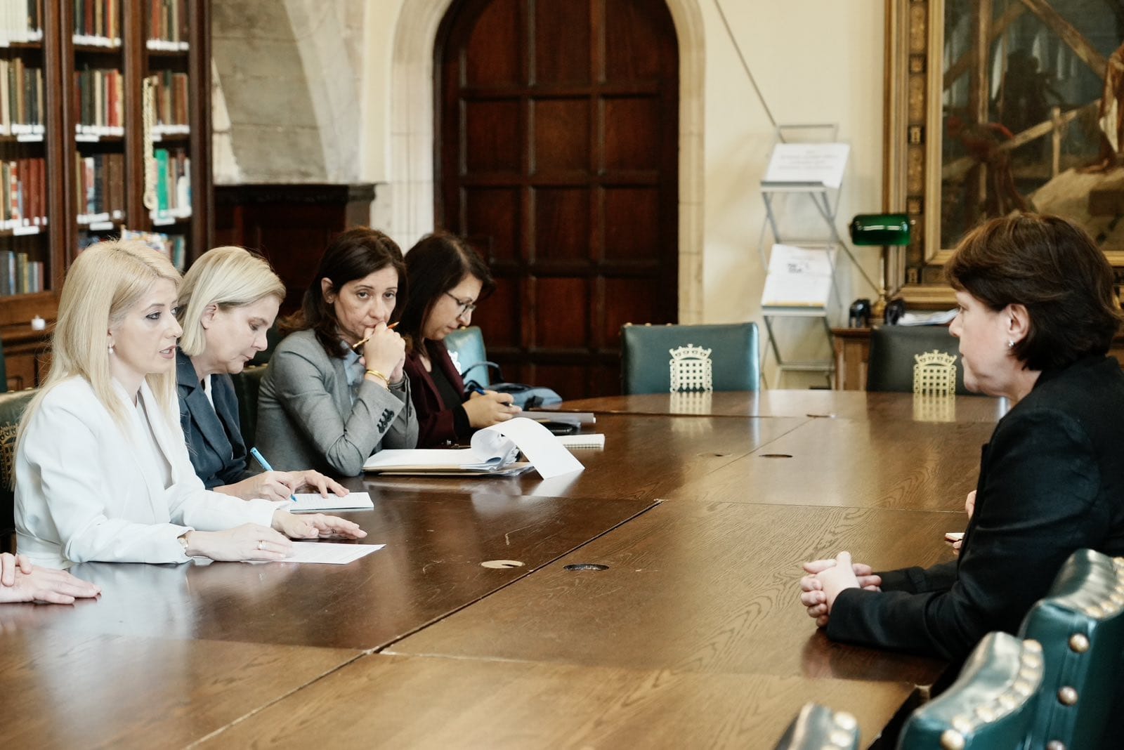 Το Κυπριακό στο επίκεντρο των επαφών της Αννίτας στο Λονδίνο