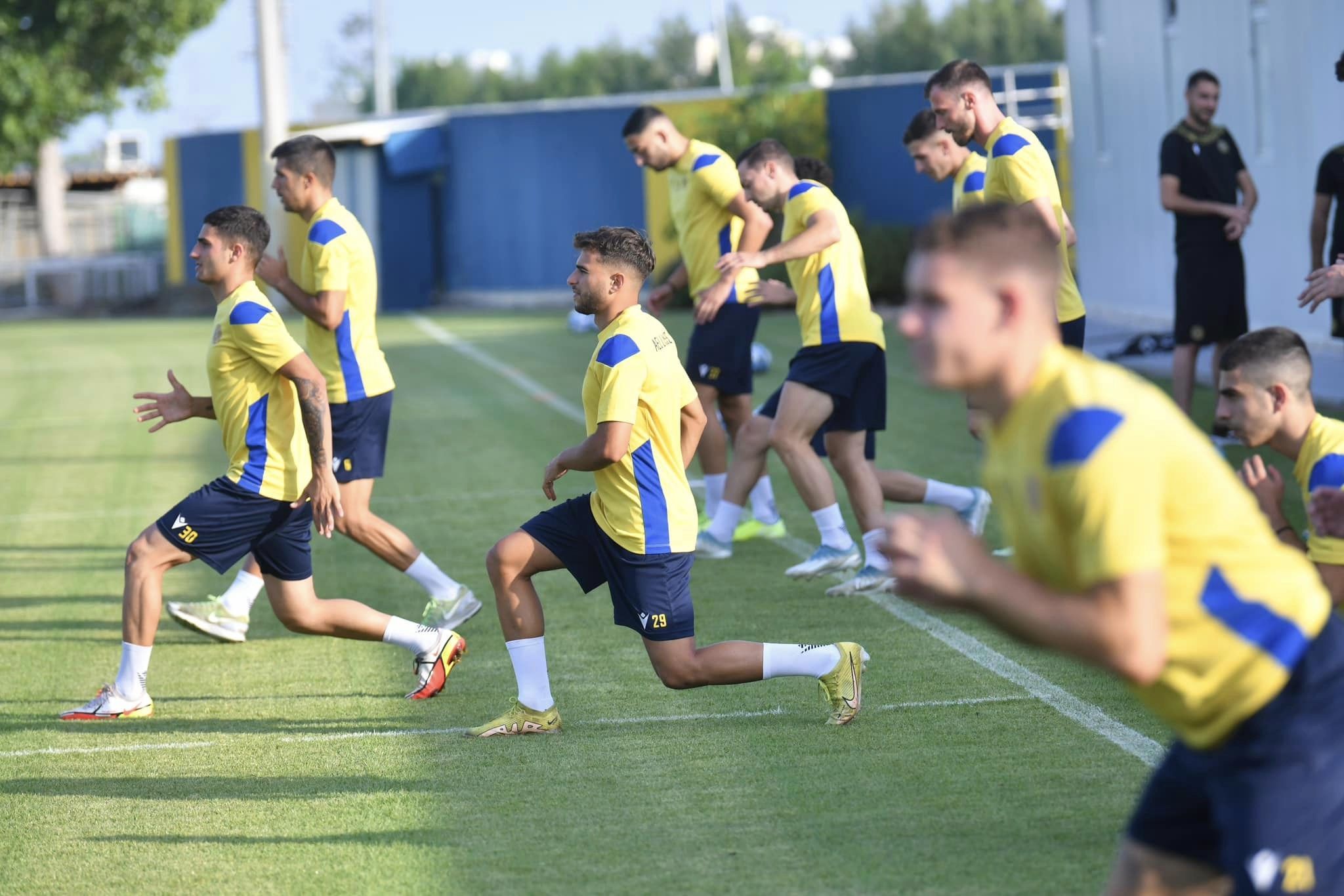 Ανεβάζει… στροφές στη Βουλγαρία η ΑΕΛ