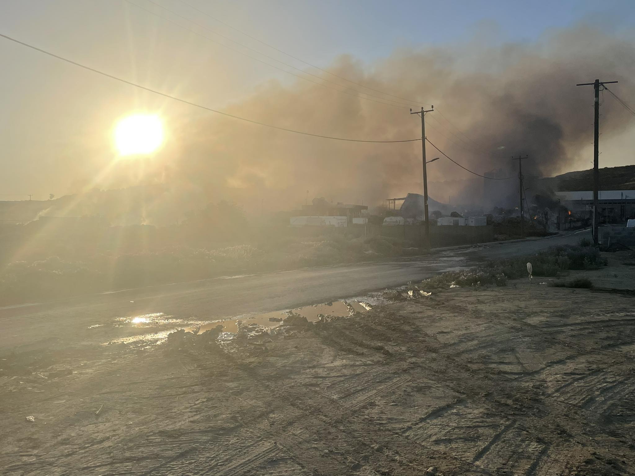 Εξαιρετικά τοξικός ο καπνός από την πυρκαγιά σε εργοστάσιο στο Γέρι