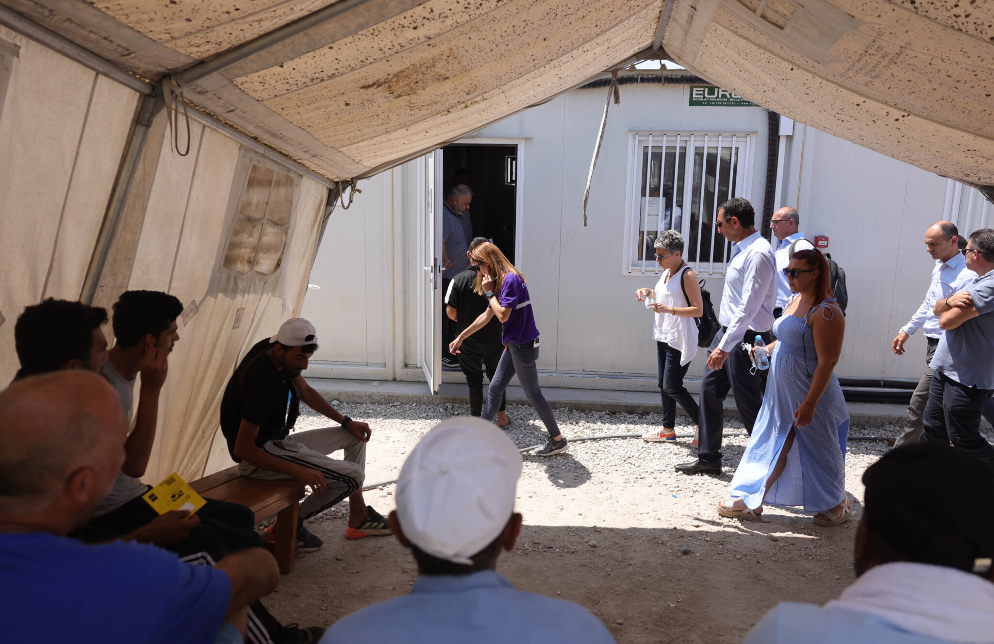 Στα «σκαριά» Προαναχωρησιακό Κέντρο για 800 απελάσεις μεταναστών τον μήνα