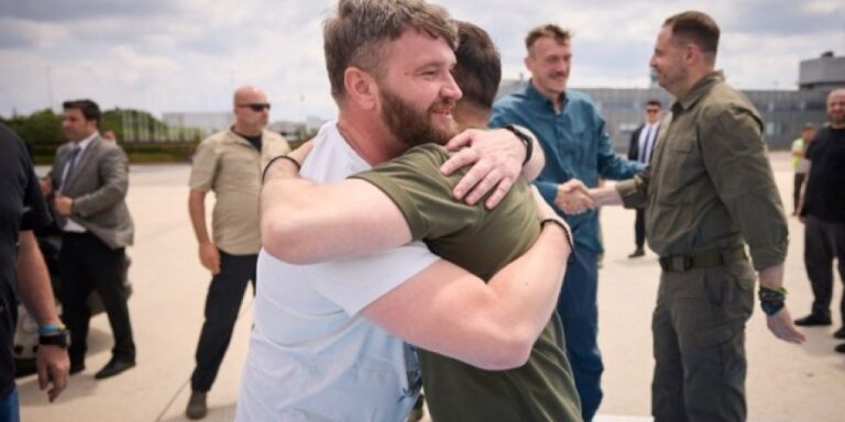 Κρεμλίνο: Καταδικάζει τον επαναπατρισμό από την Τουρκία, Ουκρανών διοικητών