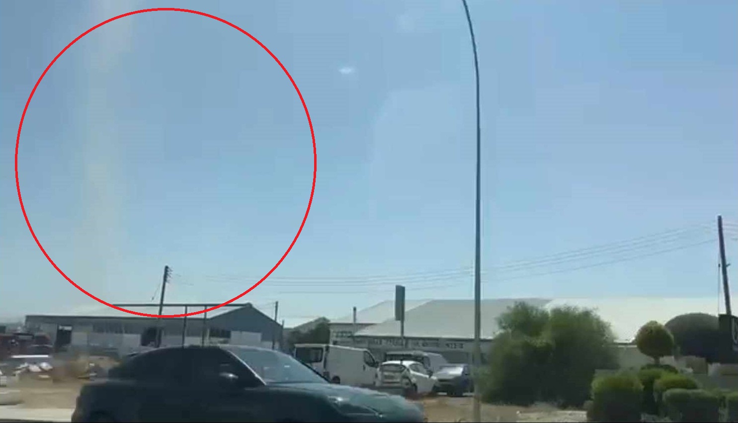 ΒΙΝΤΕΟ: Ανεμοστρόβιλος «χτύπησε» την Βιομηχανική Περιοχή Στροβόλου