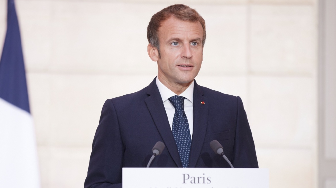 Γαλλία: Με 220 δημάρχους συναντάται την Τρίτη ο Μακρόν