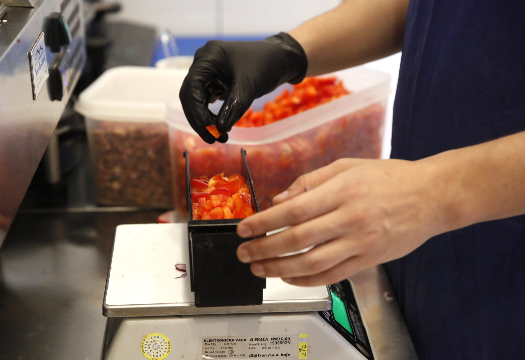 Αυτές είναι οι τέσσερις τροφές που δεν πρέπει να καταναλώνουμε στον καύσωνα