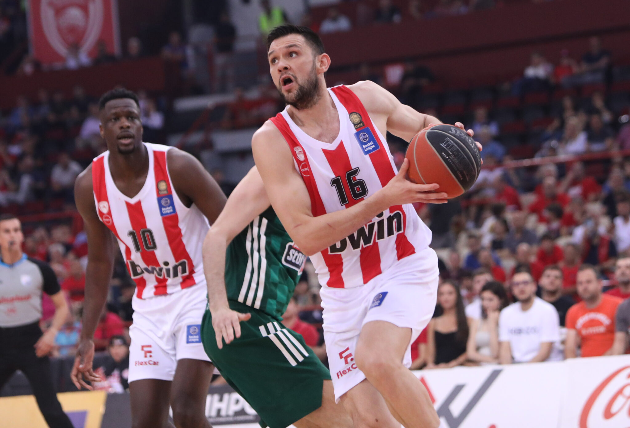 Στον Ολυμπιακό για… πάντα ο Παπανικολάου