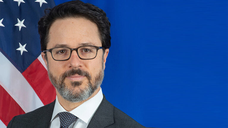 Οι κυρώσεις κατά Ρωσίας στο επίκεντρο της συνάντησης Πική – Ραουνά – Γούντχαους