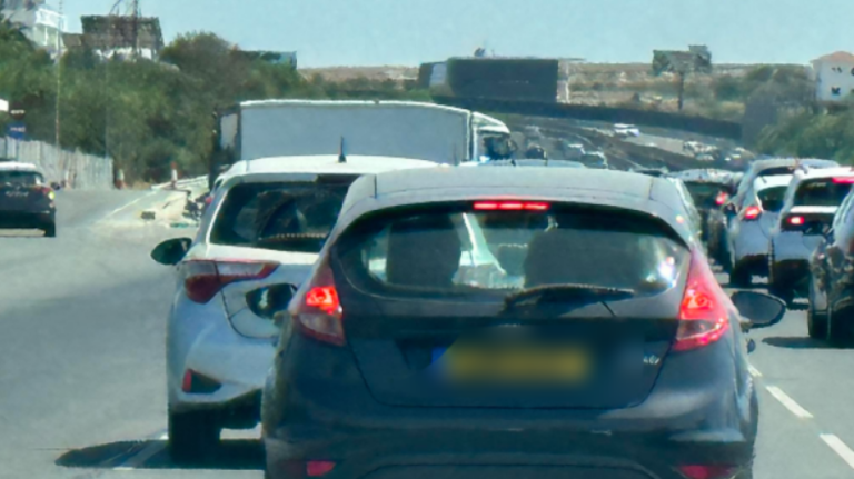 Άνοιξαν μετά από 3 ώρες οι δύο λωρίδες κυκλοφορίας στον αυτοκινητόδρομο