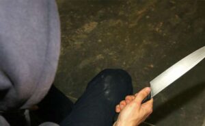 Μαχαίρωσαν και λήστεψαν 40χρονο στη λεωφόρο Σταυρού