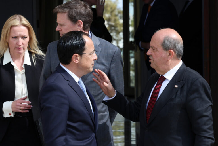 «Kλείδωσε» το ραντεβού Χριστοδουλίδη-Τατάρ στη ΔΕΑ, γιατί δεν πάει ο Müftüzade