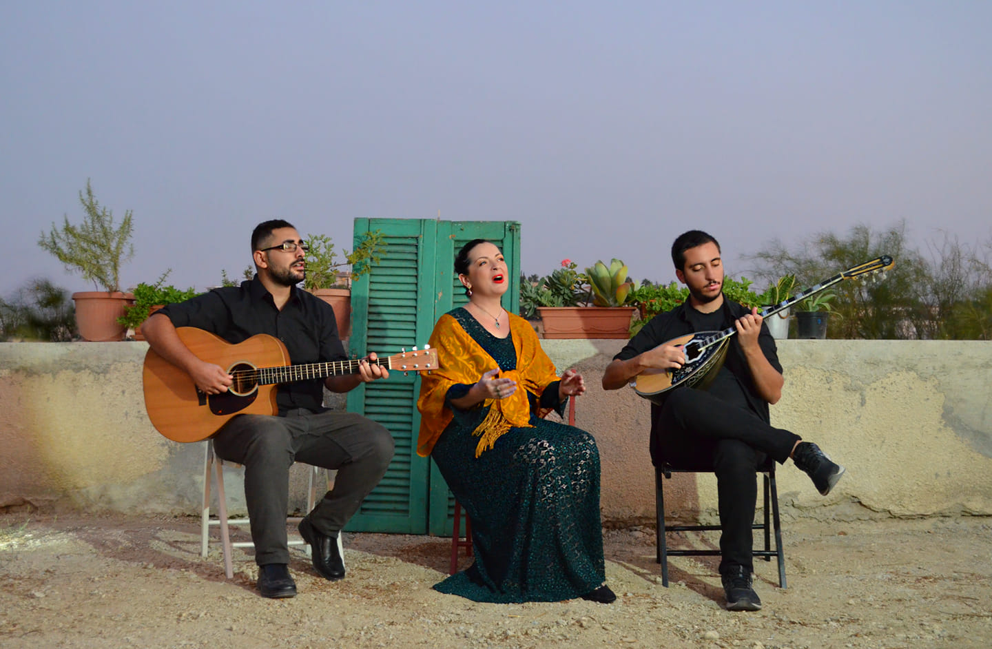 «Θέλω Τραγούδια να σου πω, σκοπούς να σου Χορέψω»