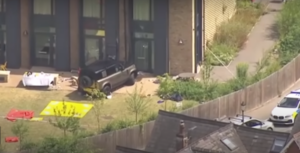 Νεκρό κοριτσάκι από την εισβολή οχήματος σε σχολείο του Λονδίνου