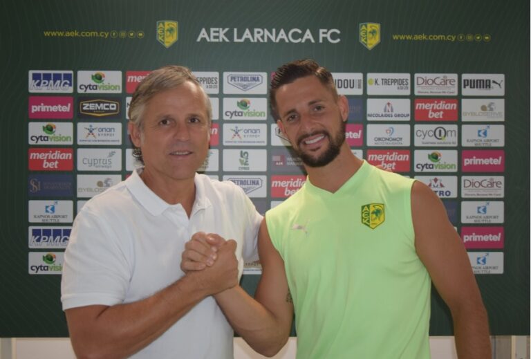 Φραν Σολ: Οι λόγοι που είπε το «ναι» στην ΑΕΚ και η υπόσχεση για πολλά γκολ