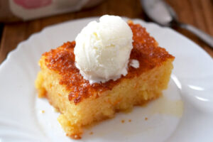 Βρήκαμε την πιο νόστιμη και… εύκολη συνταγή για πορτοκαλόπιτα (ΒΙΝΤΕΟ)