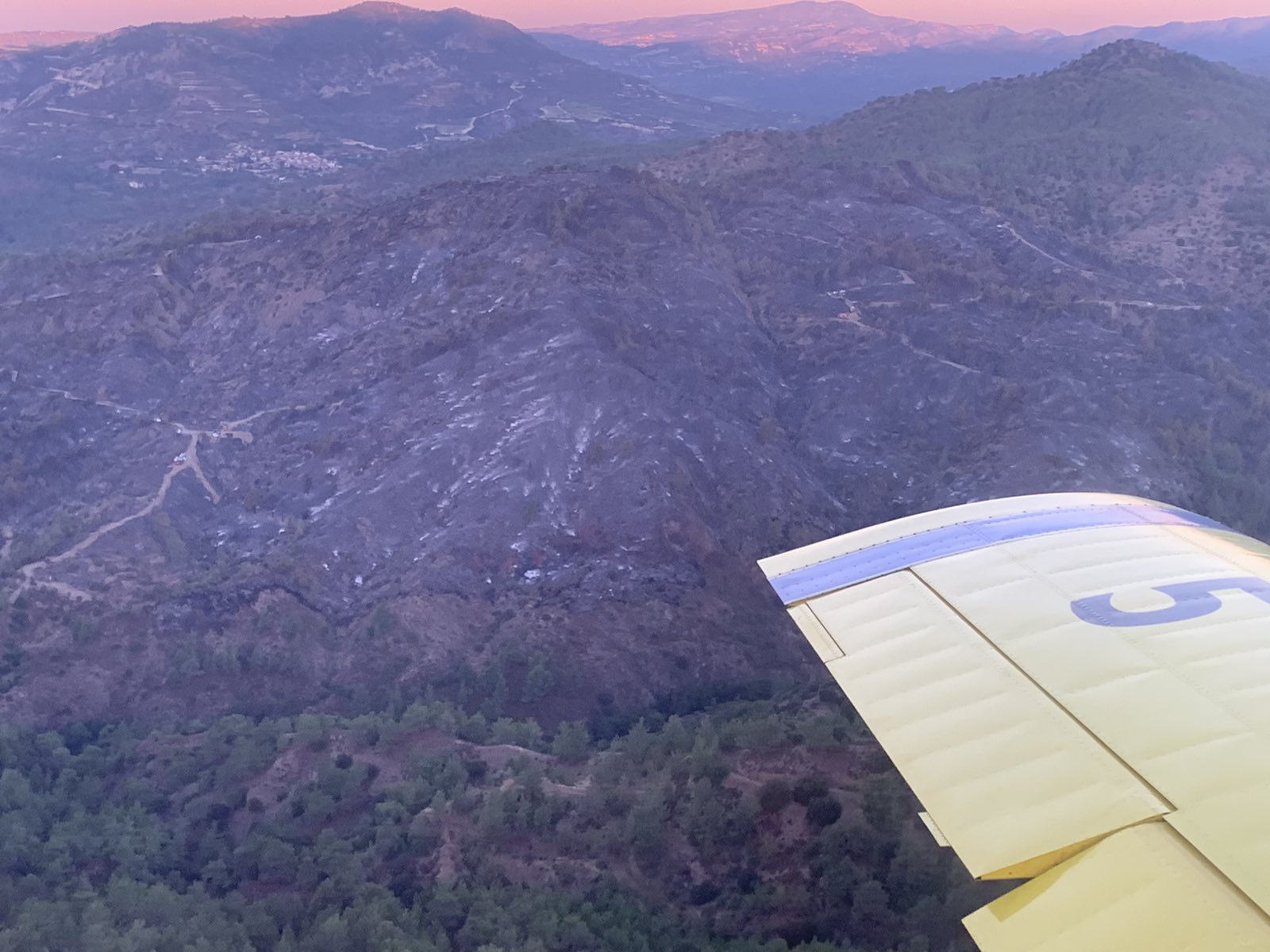Υπό μερικό έλεγχο η φωτιά στον Άγιο Μάμα, ενεργοποιήθηκε το σχέδιο «ΙΚΑΡΟΣ 2»