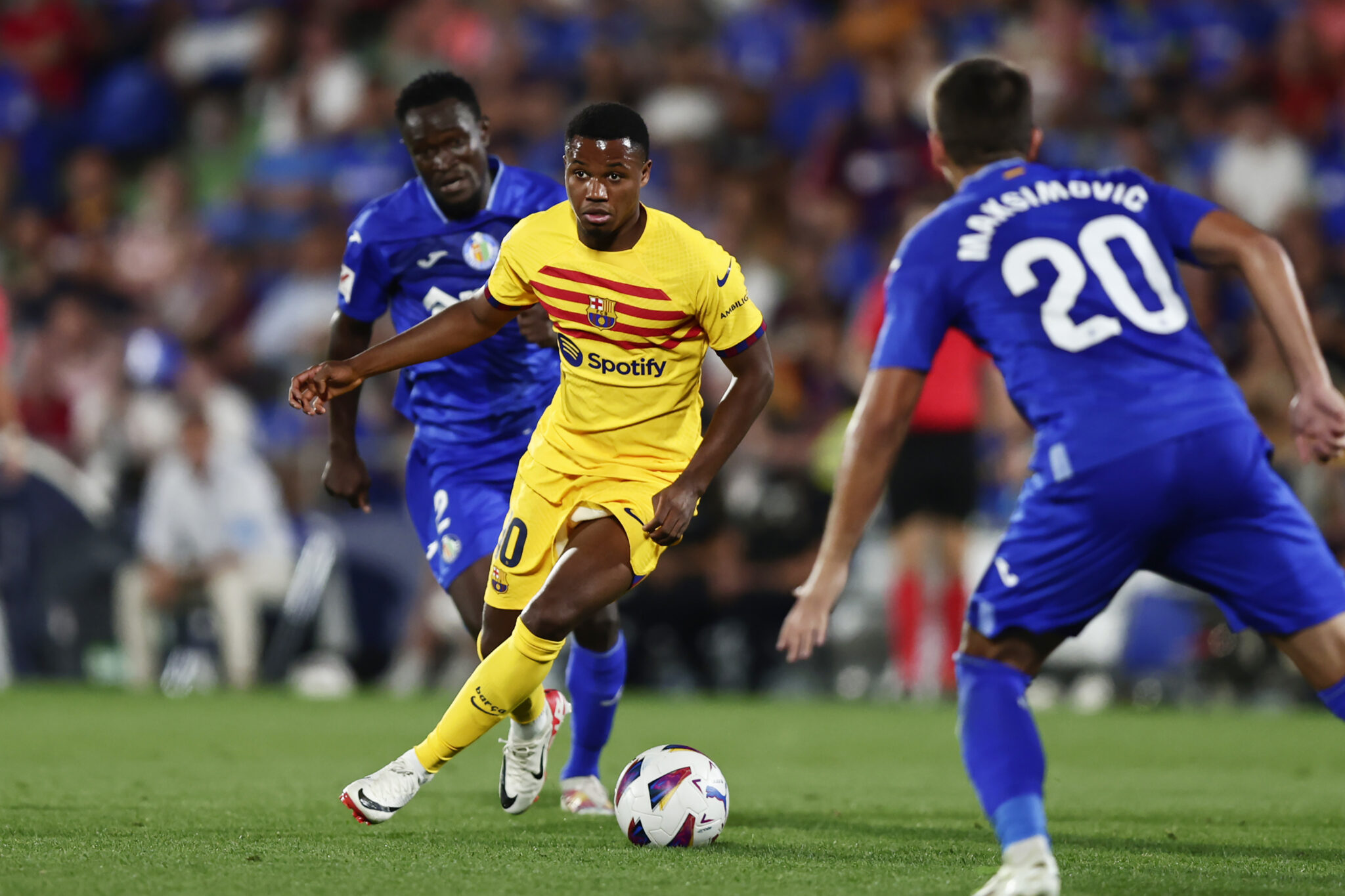 «Επιθυμεί να φύγει άμεσα από την Μπαρσελόνα ο Φατί»