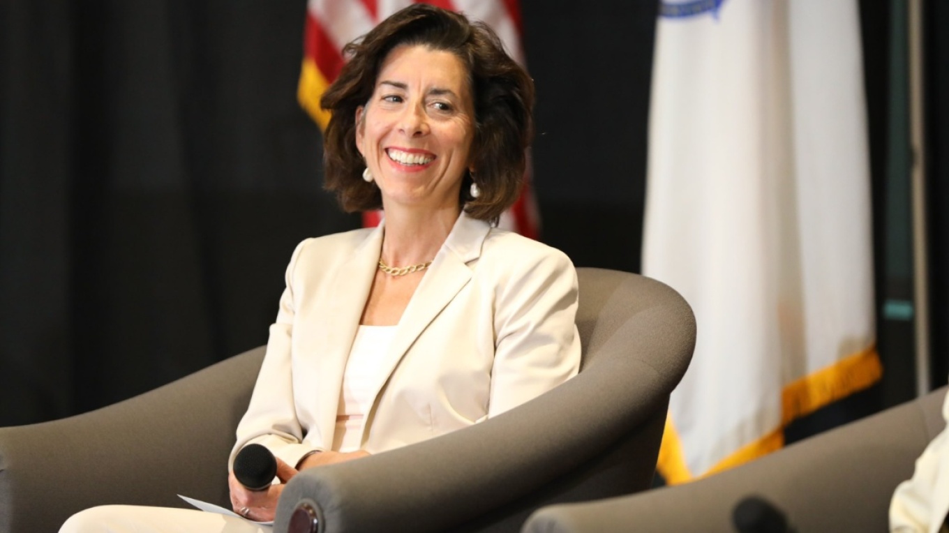 ΗΠΑ: Για την υπουργό Εμπορίου είναι κρίσιμο η οικονομική σχέση με την Κίνα να εί