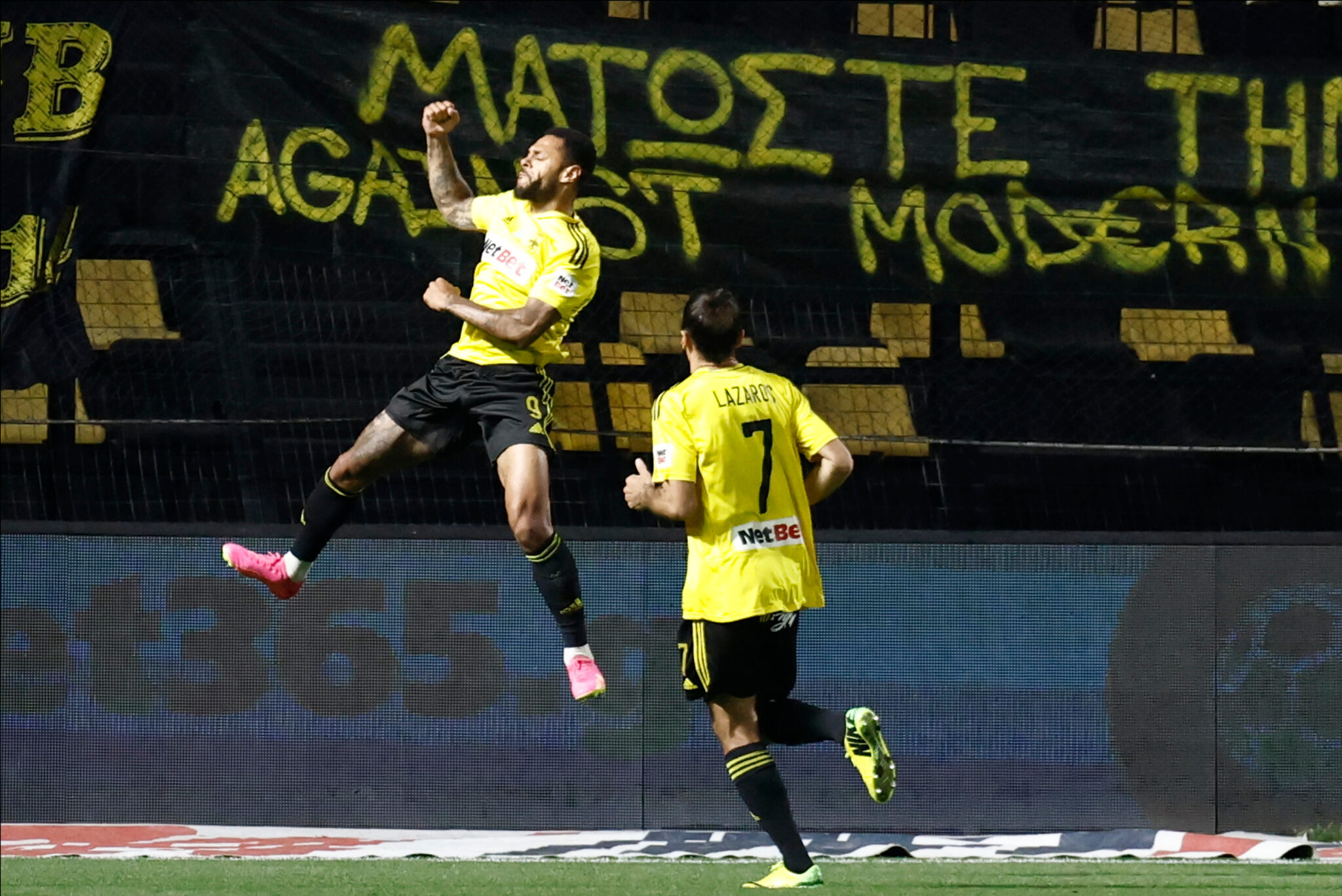 «Ξένο σώμα» ο Γκρέι στον Άρη