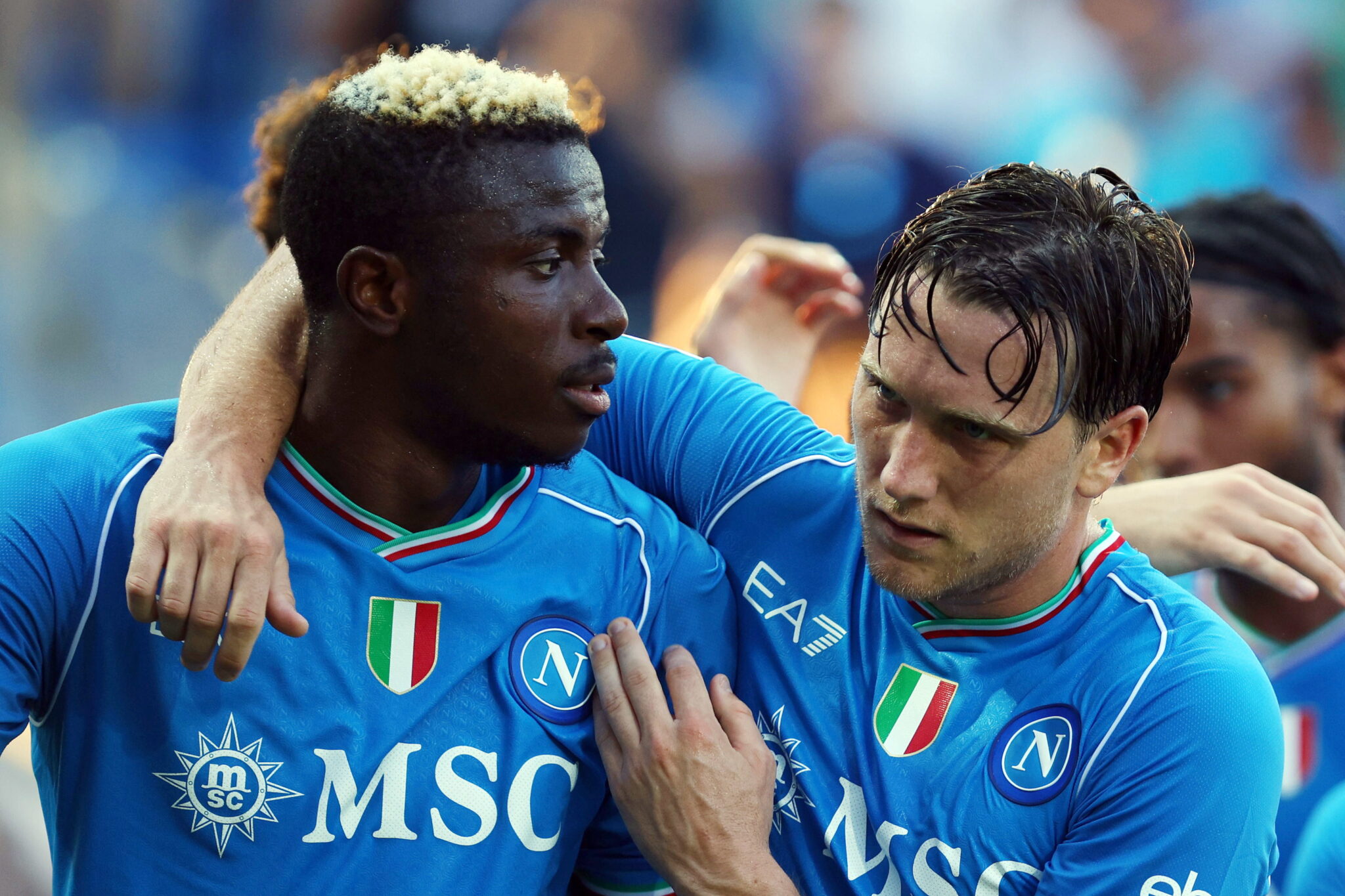 Ανατροπή… πρωταθλήτριας και ξεκίνημα με νίκη για τη Νάπολι κόντρα στη Φροζινόνε