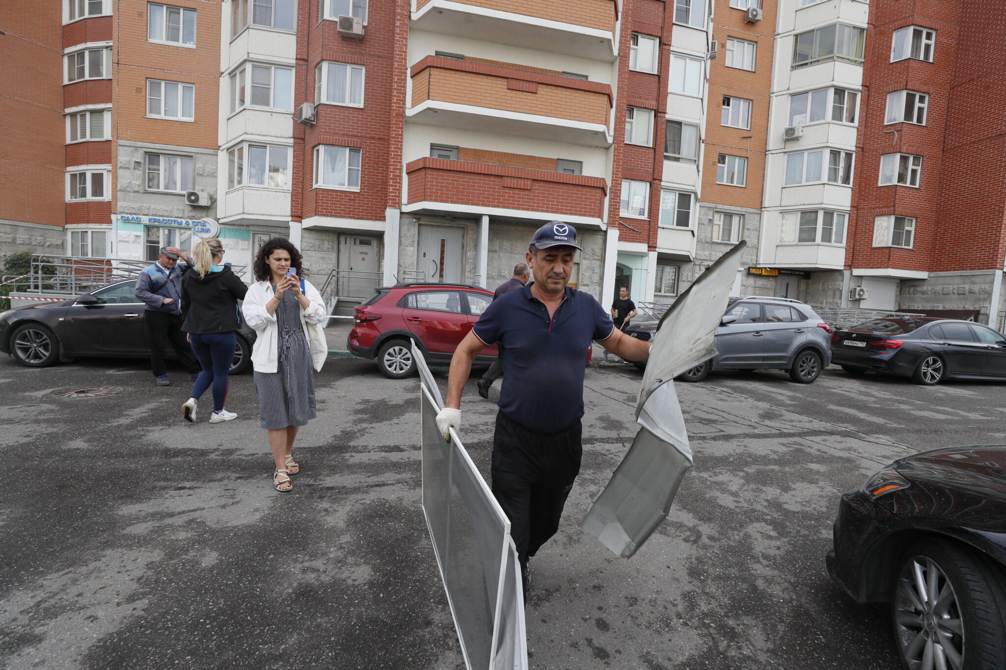 Ρωσικοί βομβαρδισμοί με νεκρούς και χτυπήματα των Ουκρανών με drones στη Μόσχα