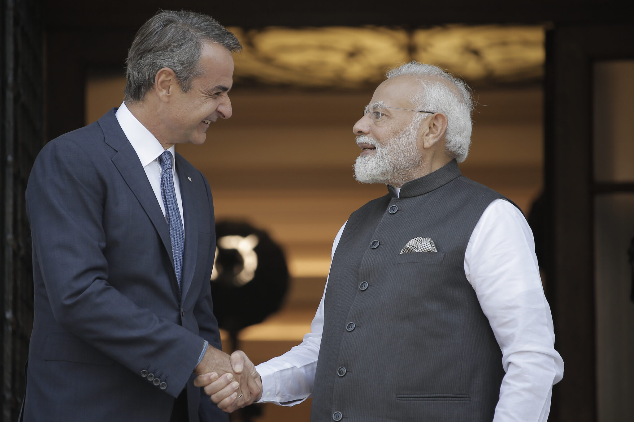 Συνάντηση Μητσοτάκη – Μόντι στην Αθήνα