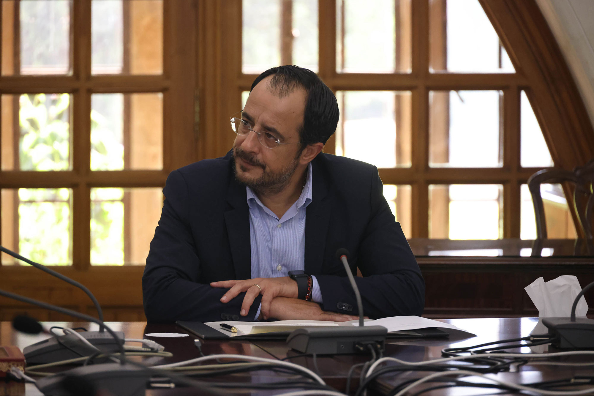 Έκτακτη σύσκεψη για τη βία συγκάλεσε ο ΠτΔ, στο Προεδρικό Κουκκίδου-Παπαθεοδώρου