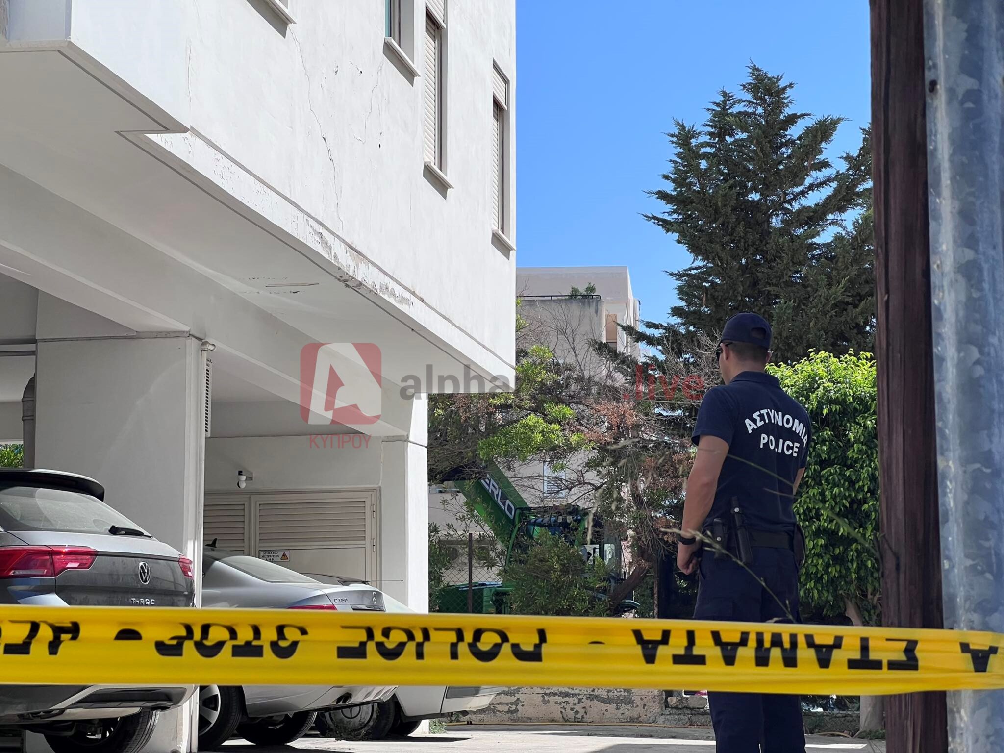 ΦΩΤΟ: Άκουσαν φωνές από τον τρίτο όροφο πριν βρουν νεκρό τον 40χρονο Αθανάσιο