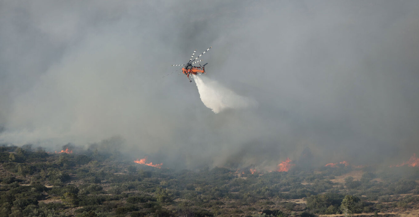 Μαίνεται η φωτιά στην Αλεξανδρούπολη: Εκκενώθηκαν Νίψα, Αετοχώρι και Πεύκα