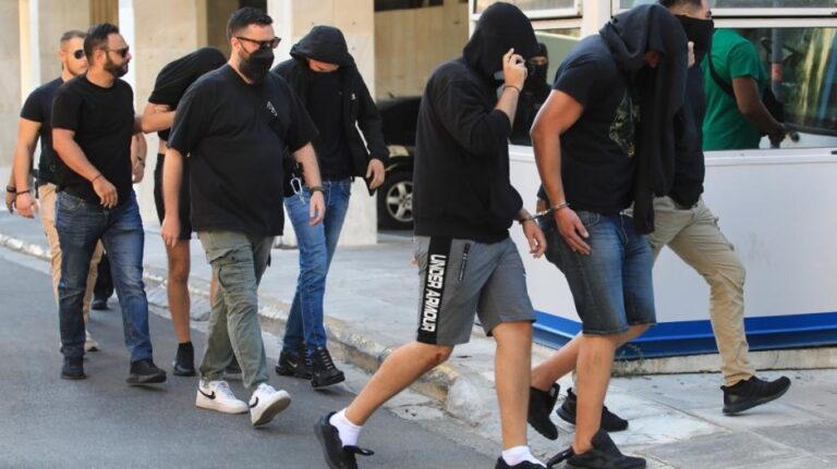 Προφυλακιστέοι ακόμη 15 για τα αιματηρά επεισόδια στη Νέα Φιλαδέλφεια