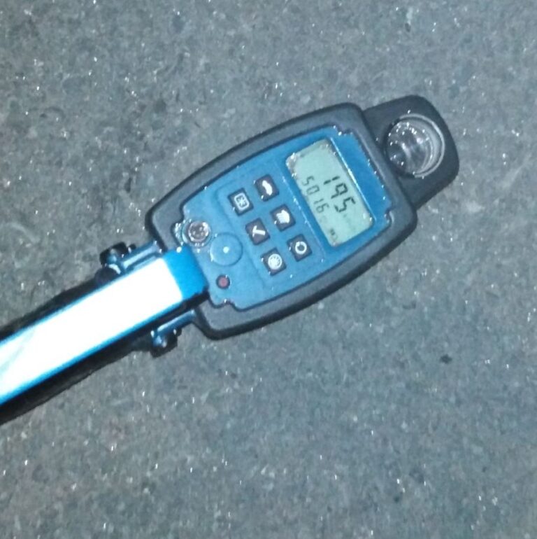 Χειροπέδες σε 22χρονο που έτρεχε στον αυτοκινητόδρομο με 195χλμ