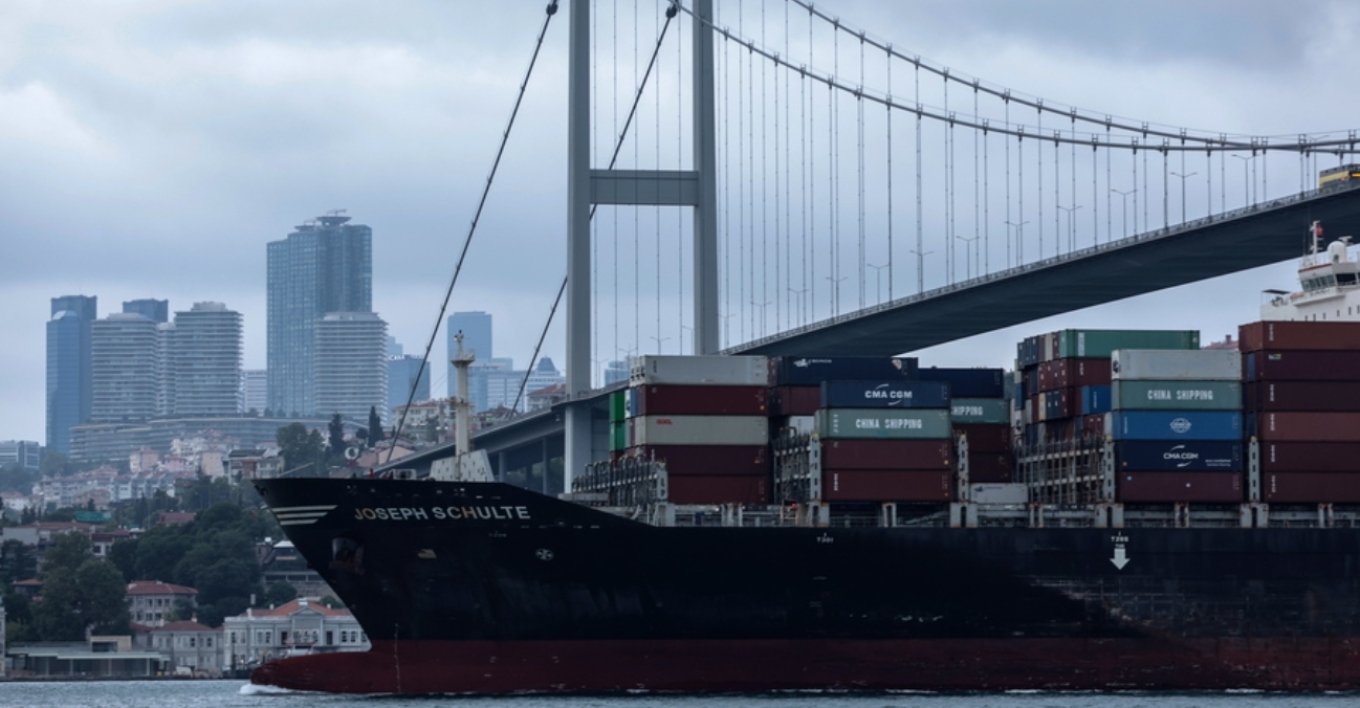 Στην Κων/πολη το πλοίο που χρησιμοποίησε ουκρανικό διάδρομο στη Μαύρη Θάλασσα