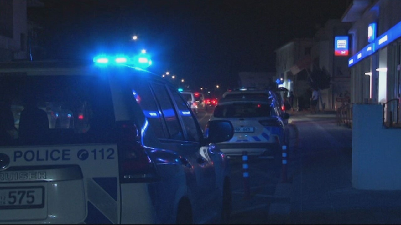 Οκτώ συλλήψεις στη Χλώρακα: Ρόπαλο, μαχαίρι, ναρκωτικά και επιθετικά όργανα