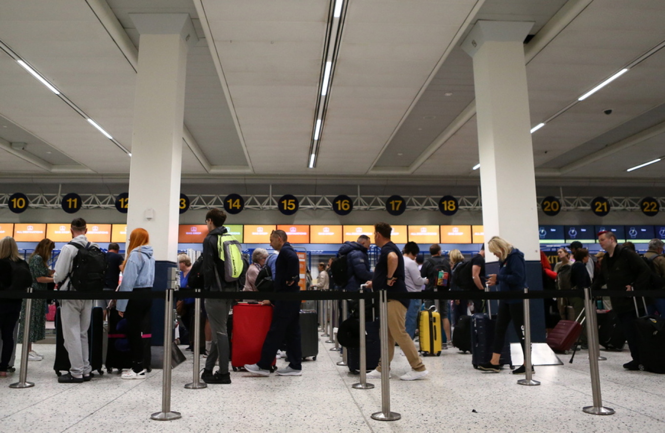 Βρετανία: Ταλαιπωρίας συνέχεια για χιλιάδες επιβάτες μετά το μπλακ άουτ
